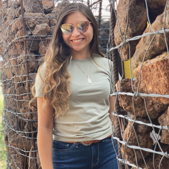 Meet your Posher, Citlalli - Picture 1 of 1